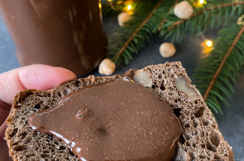 Pâte à tartiner noisettes et chocolat