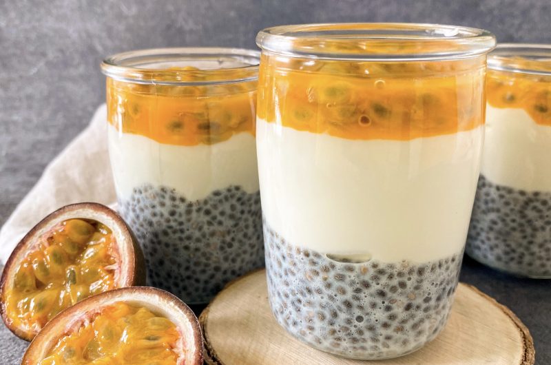 Pudding de chia, yaourt et fruit de la passion