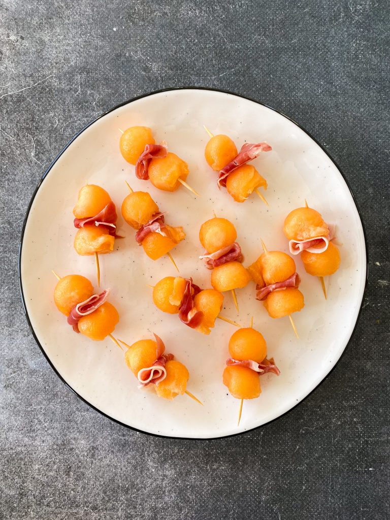 Brochettes de melon – jambon serrano